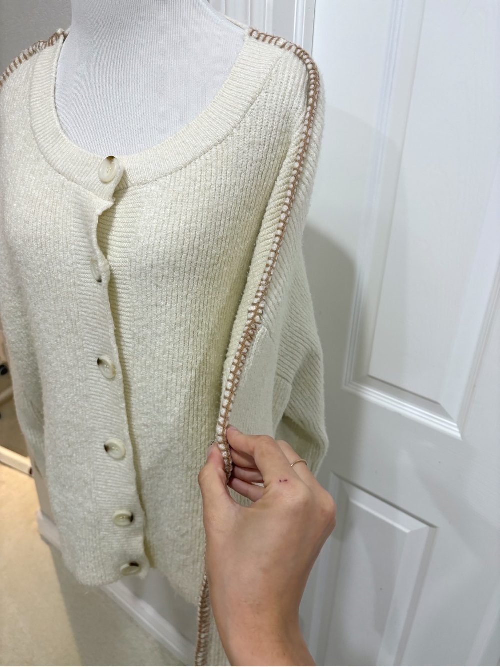 Anthropologie Pilcro Cream Knit Button-Front Whipstitch Cardigan Sweater Small - Picture 5 of 8